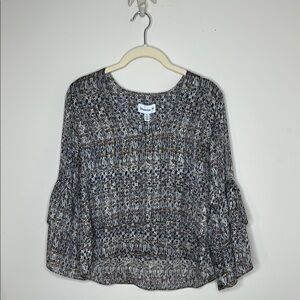NWT Veronica M Black and Gray Ruffled Bell Sleeve Blouse